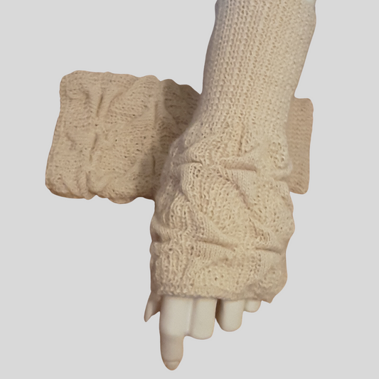 Alpaca High Relief mittens